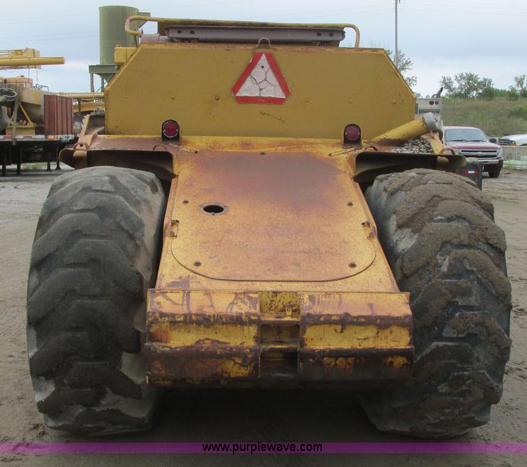 image for item I6145 1979 Caterpillar 613B elevating scraper