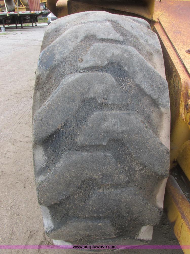 image for item I6145 1979 Caterpillar 613B elevating scraper