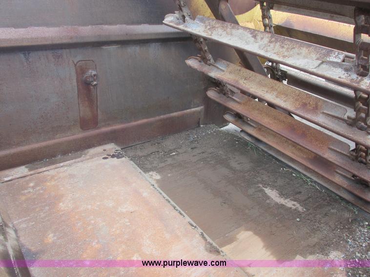 image for item I6145 1979 Caterpillar 613B elevating scraper