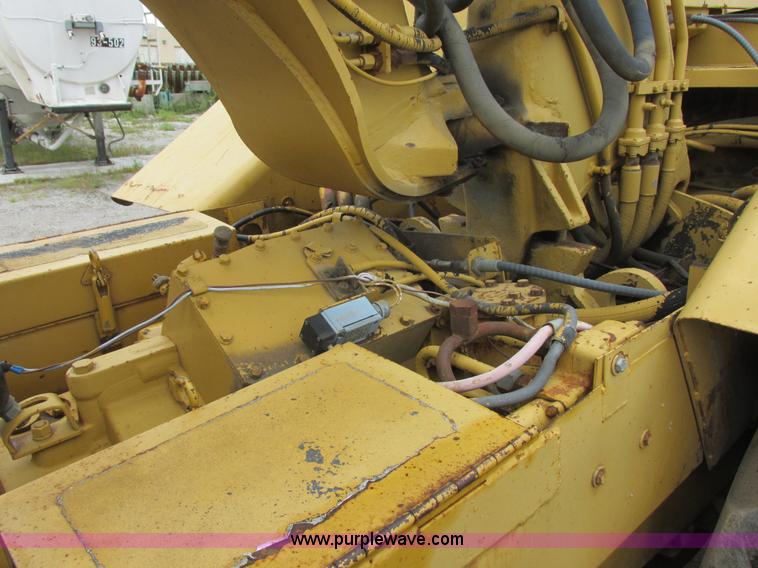 image for item I6145 1979 Caterpillar 613B elevating scraper