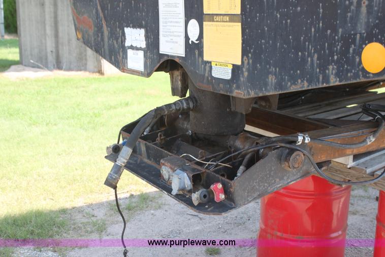 image for item I7258 2000 Lufkin Ultra-Light dump trailer