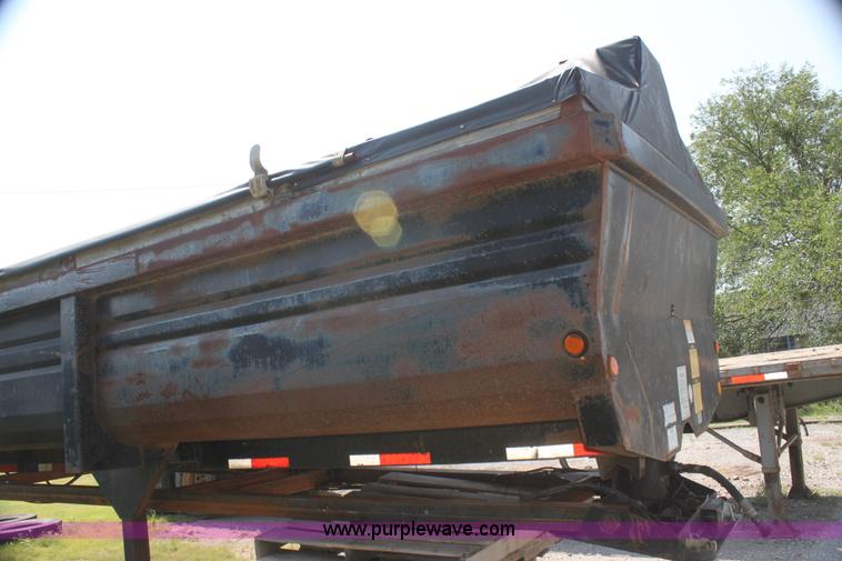 image for item I7258 2000 Lufkin Ultra-Light dump trailer