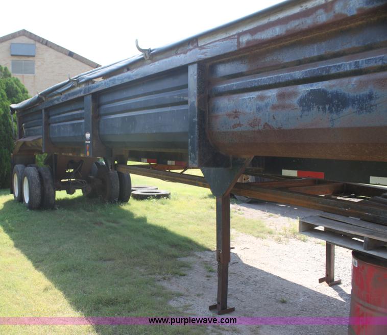 image for item I7258 2000 Lufkin Ultra-Light dump trailer