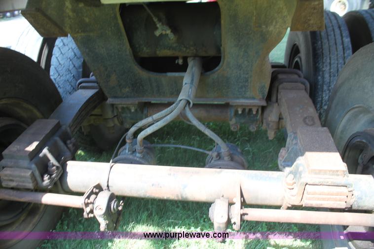 image for item I7258 2000 Lufkin Ultra-Light dump trailer