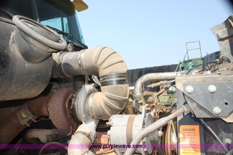 image for item I7259 1988 White WCA tank truck