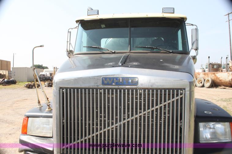 image for item I7259 1988 White WCA tank truck