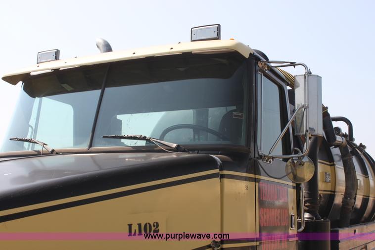 image for item I7259 1988 White WCA tank truck