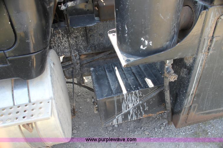 image for item I7259 1988 White WCA tank truck