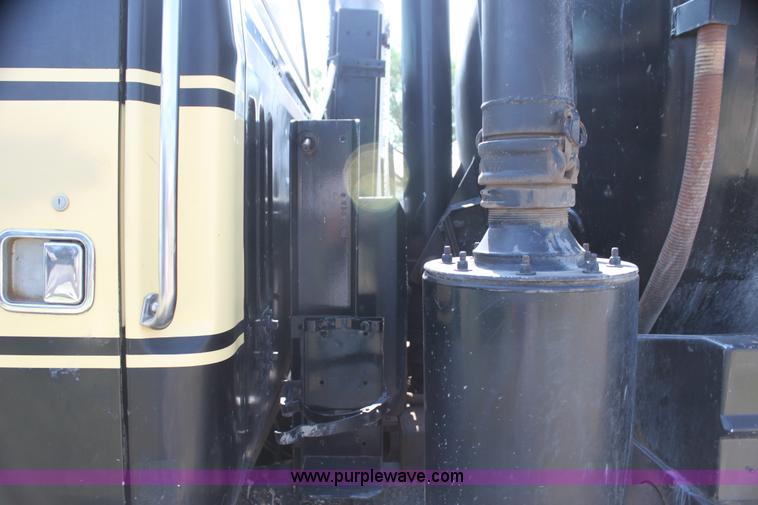 image for item I7259 1988 White WCA tank truck