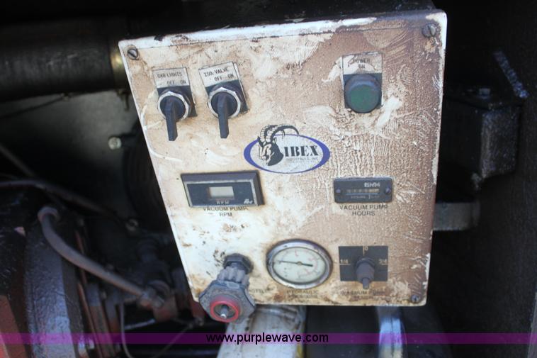 image for item I7259 1988 White WCA tank truck