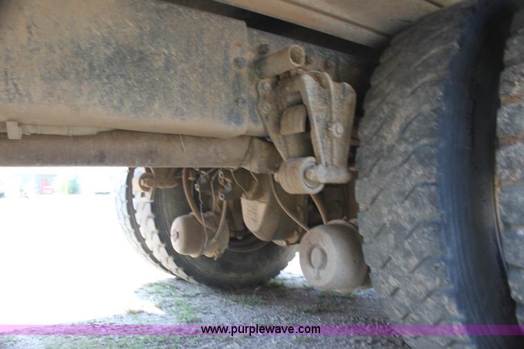 image for item I7259 1988 White WCA tank truck