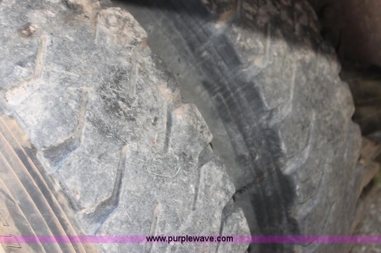 image for item I7259 1988 White WCA tank truck