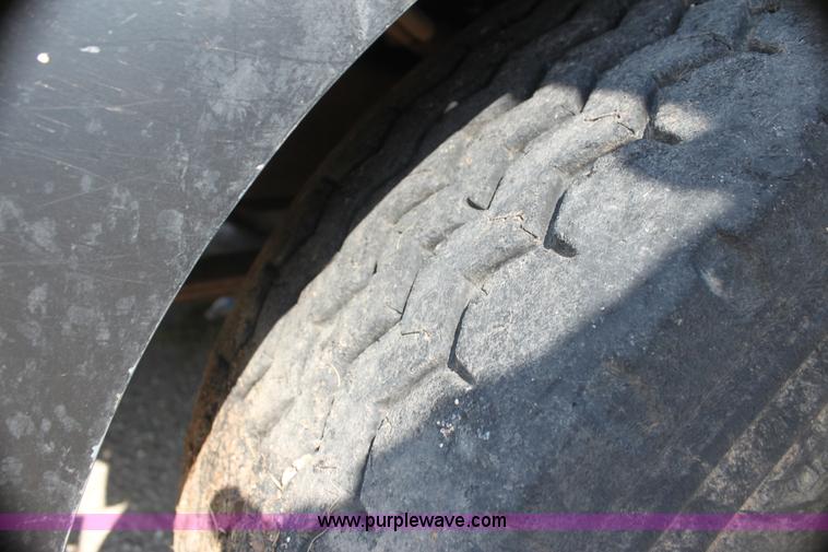 image for item I7259 1988 White WCA tank truck