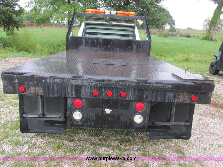 image for item I8949 1993 Ford F450 Super Duty XL flatbed truck