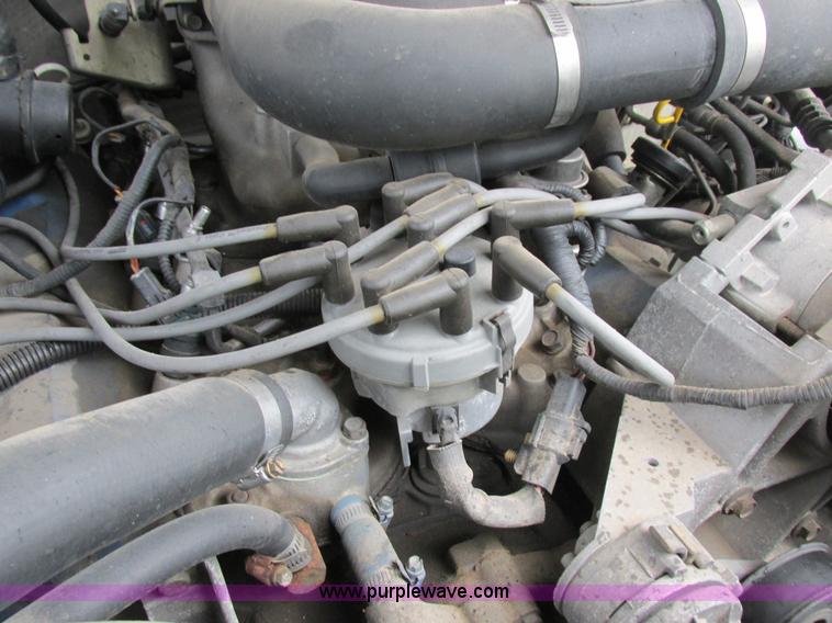 image for item I8949 1993 Ford F450 Super Duty XL flatbed truck