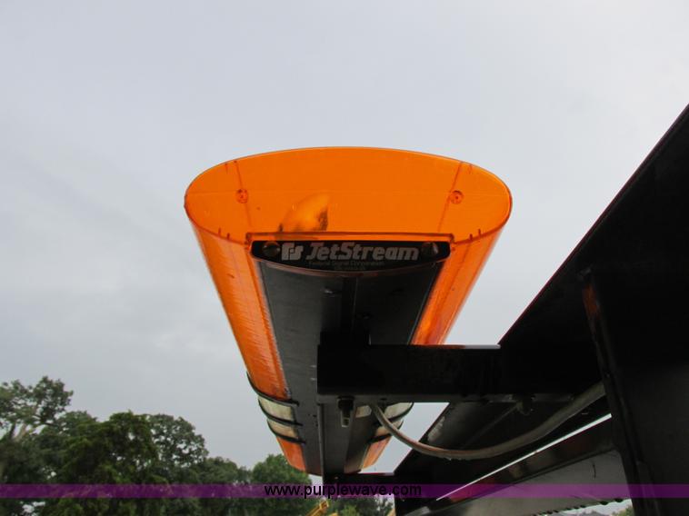 image for item I8949 1993 Ford F450 Super Duty XL flatbed truck