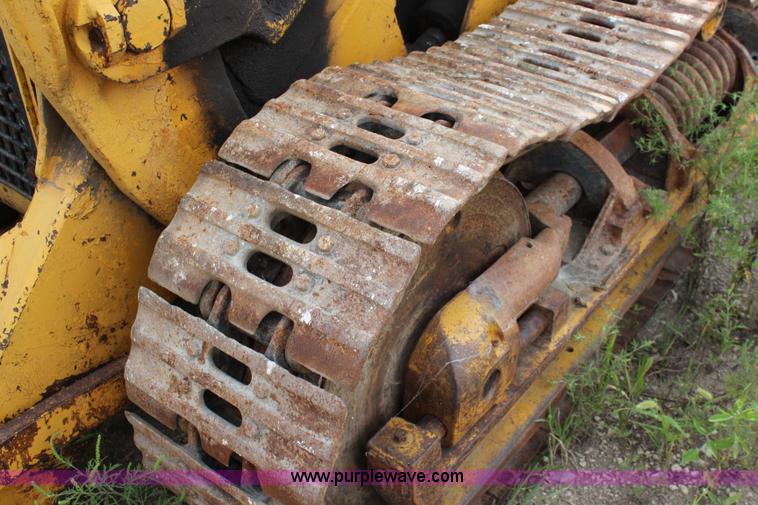 image for item J2127 International 175 track loader