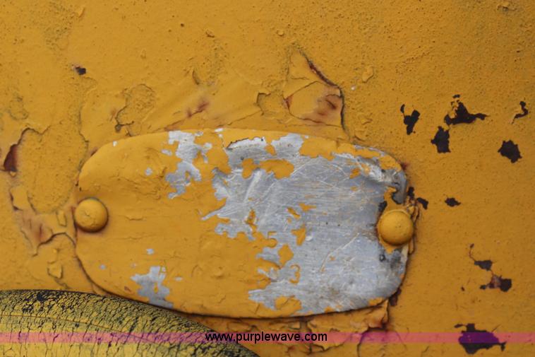 image for item J2127 International 175 track loader