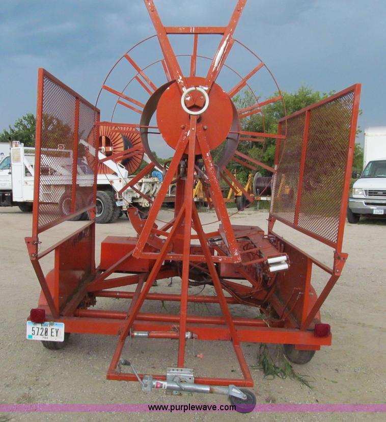 image for item J3415 1997 Stewart&Stevenson CE-93 figure eight trailer