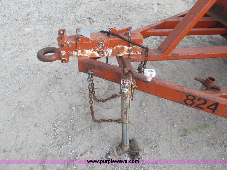 image for item J3415 1997 Stewart&Stevenson CE-93 figure eight trailer