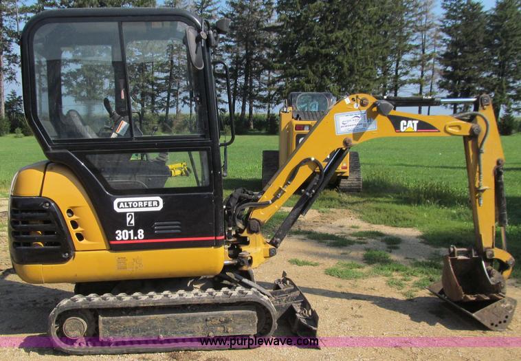 image for item J3432 2005 Caterpillar 301.8 mini excavator