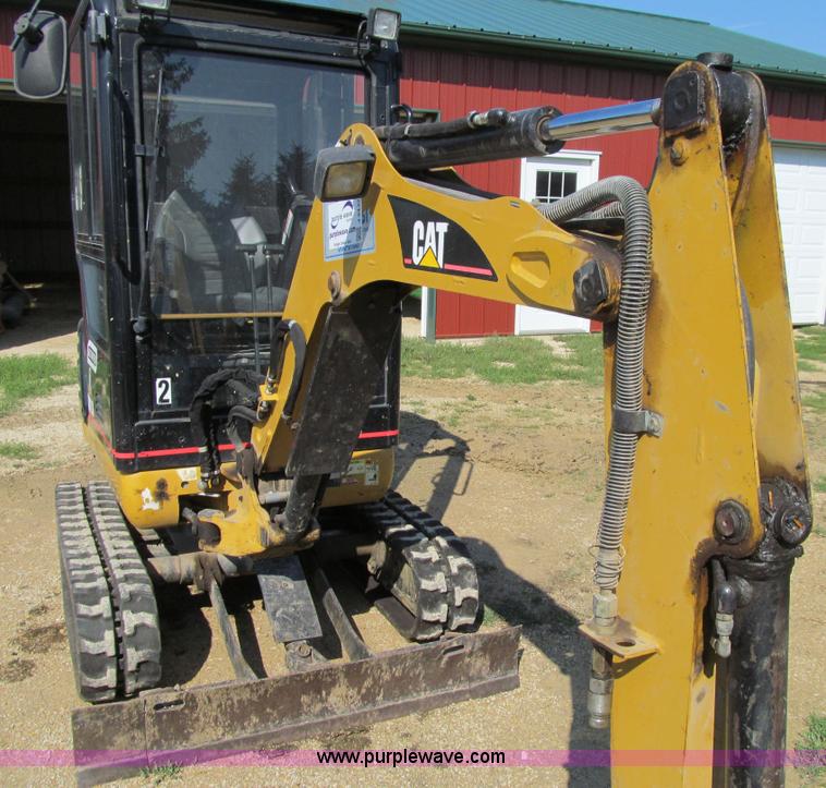 image for item J3432 2005 Caterpillar 301.8 mini excavator
