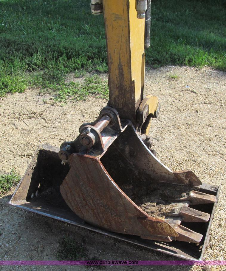 image for item J3432 2005 Caterpillar 301.8 mini excavator