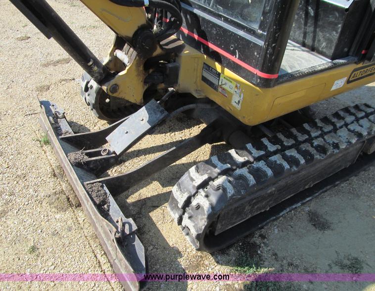 image for item J3432 2005 Caterpillar 301.8 mini excavator