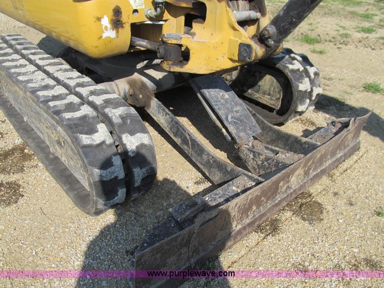 image for item J3432 2005 Caterpillar 301.8 mini excavator