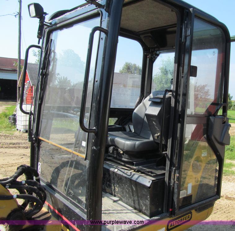 image for item J3432 2005 Caterpillar 301.8 mini excavator
