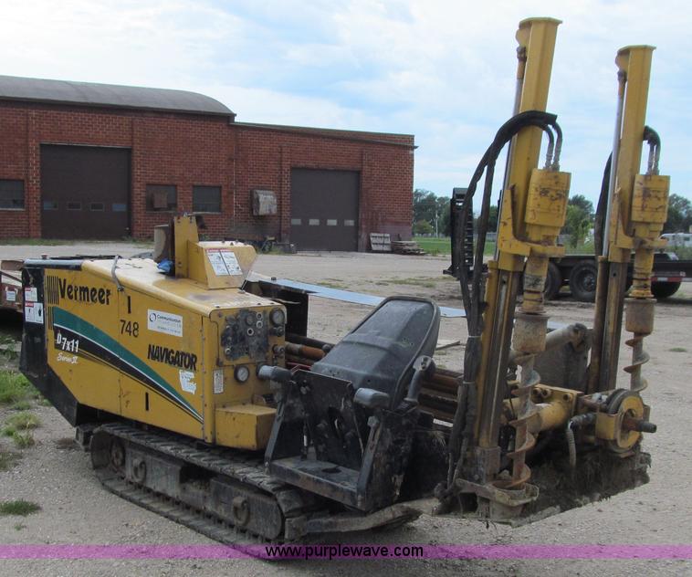 image for item J3437 2005 Vermeer D7X11 Series II Navigator directional boring machine
