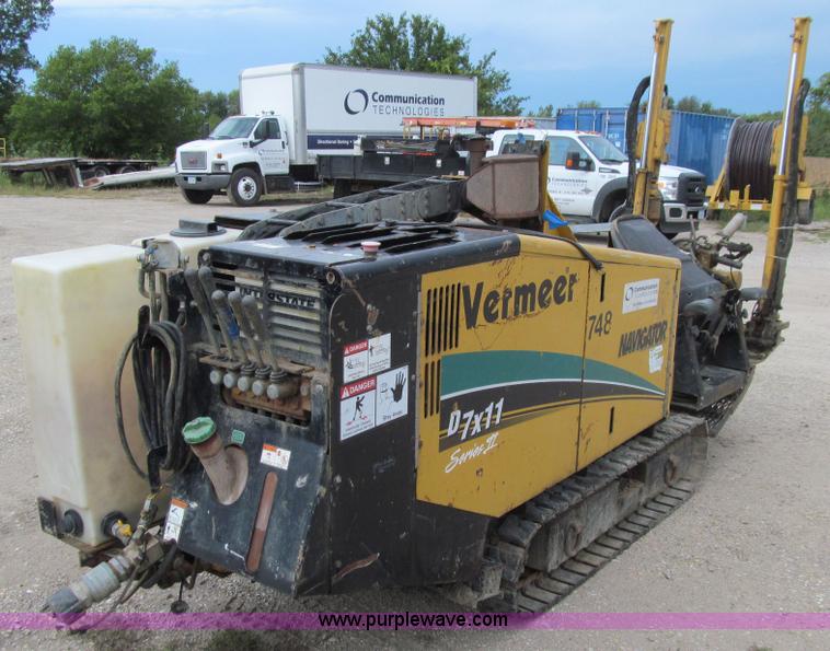 image for item J3437 2005 Vermeer D7X11 Series II Navigator directional boring machine