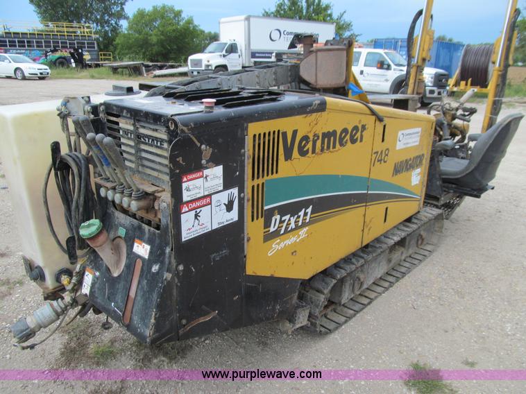 image for item J3437 2005 Vermeer D7X11 Series II Navigator directional boring machine