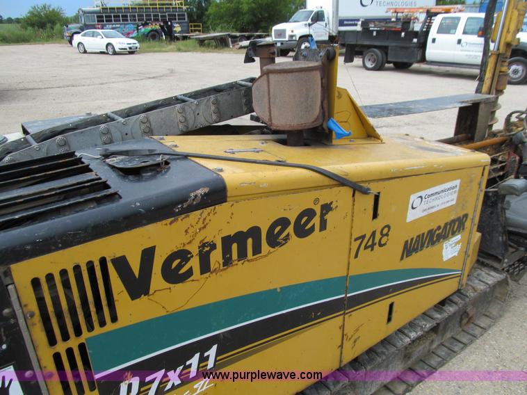 image for item J3437 2005 Vermeer D7X11 Series II Navigator directional boring machine