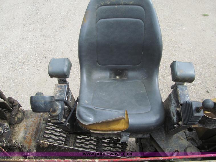 image for item J3437 2005 Vermeer D7X11 Series II Navigator directional boring machine