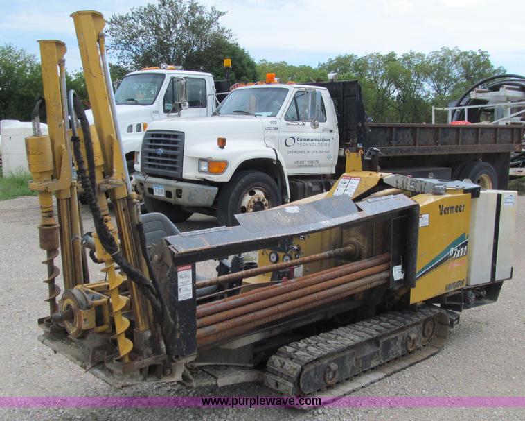 image for item J3438 2005 Vermeer D7X11 Series II Navigator directional boring machine