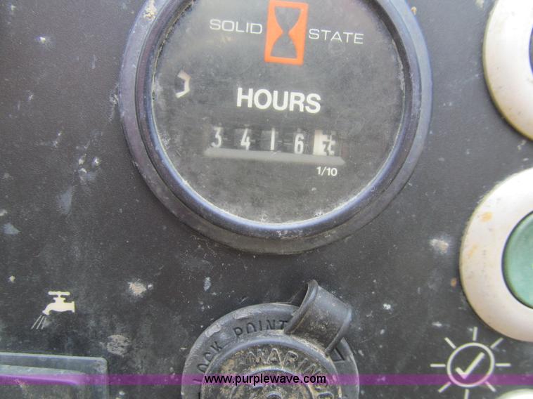 image for item J3438 2005 Vermeer D7X11 Series II Navigator directional boring machine