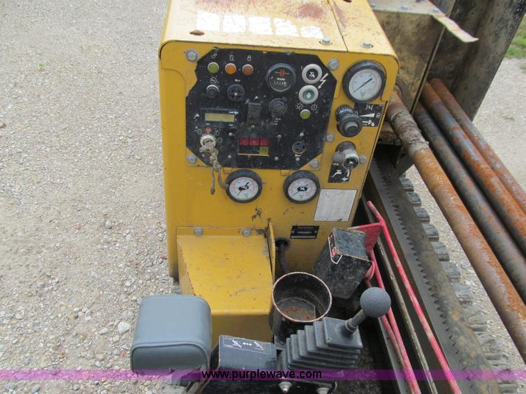 image for item J3438 2005 Vermeer D7X11 Series II Navigator directional boring machine