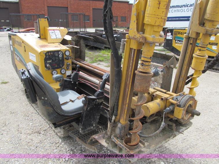 image for item J3438 2005 Vermeer D7X11 Series II Navigator directional boring machine