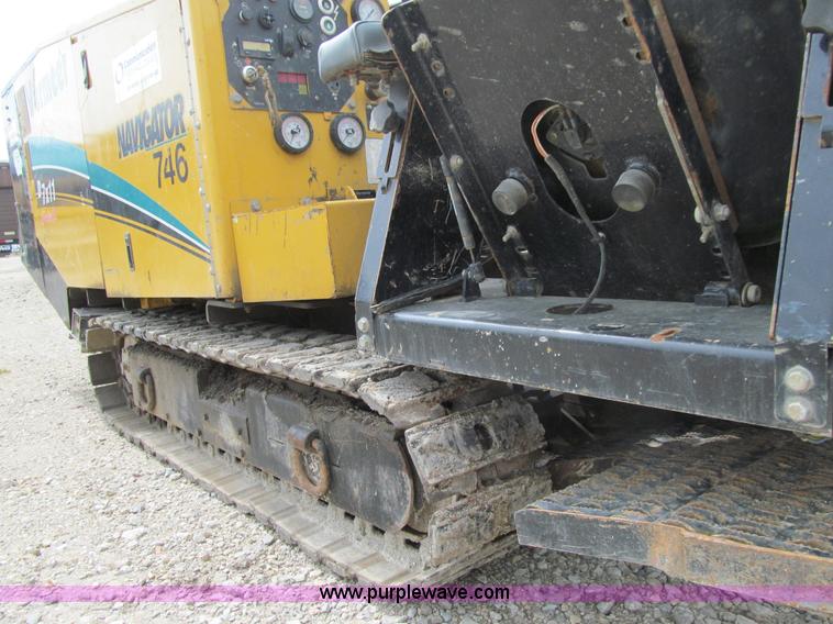 image for item J3438 2005 Vermeer D7X11 Series II Navigator directional boring machine