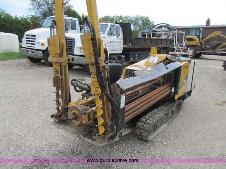 image for item J3438 2005 Vermeer D7X11 Series II Navigator directional boring machine