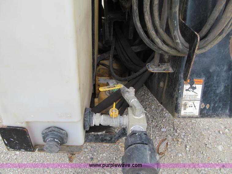 image for item J3438 2005 Vermeer D7X11 Series II Navigator directional boring machine