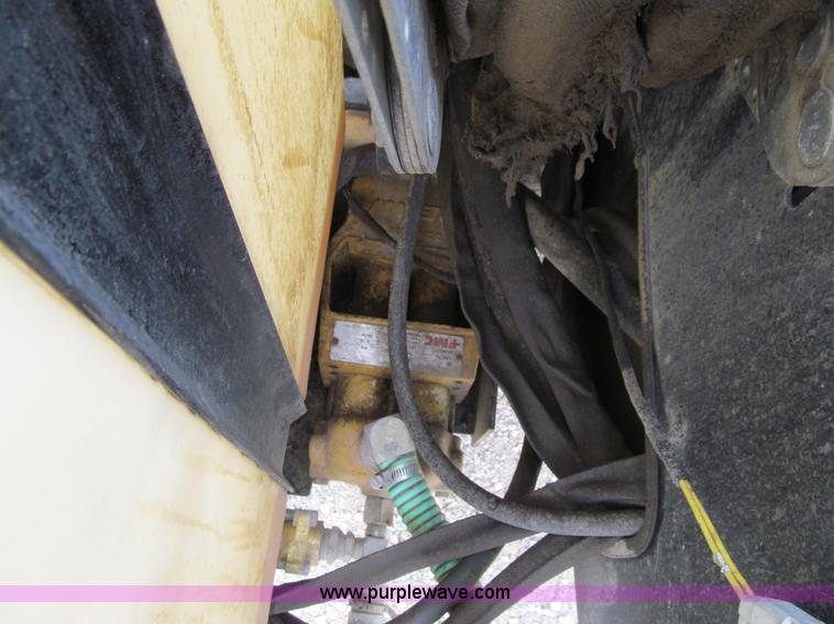 image for item J3438 2005 Vermeer D7X11 Series II Navigator directional boring machine