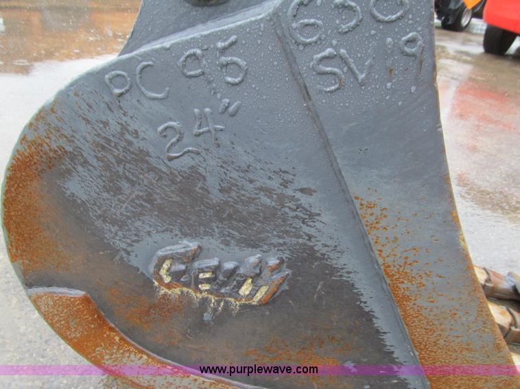 image for item J3439 Komatsu PC95 mini excavator