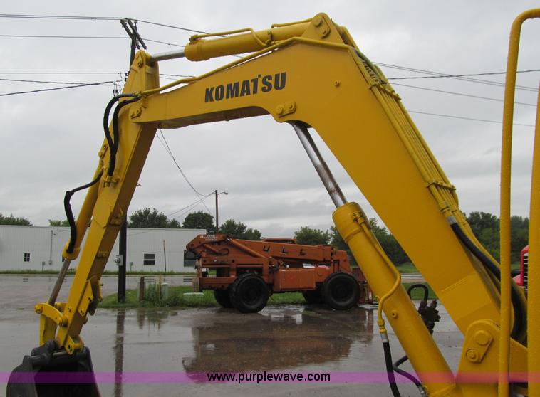 image for item J3439 Komatsu PC95 mini excavator