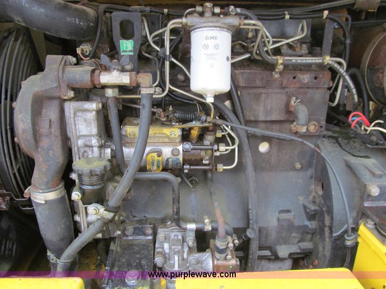 image for item J3439 Komatsu PC95 mini excavator