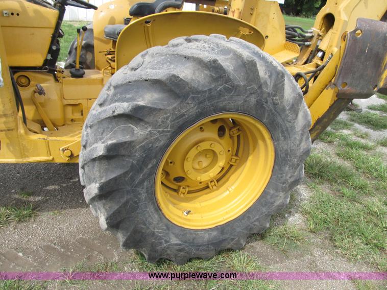 image for item Z9178 John Deere 400 backhoe