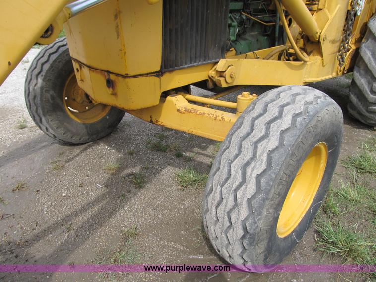 image for item Z9178 John Deere 400 backhoe