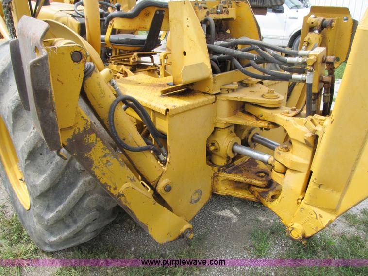 image for item Z9178 John Deere 400 backhoe