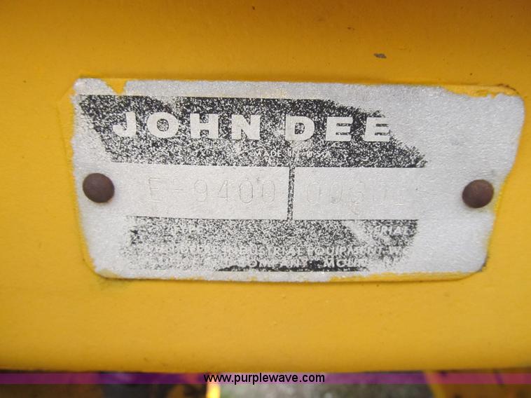 image for item Z9178 John Deere 400 backhoe